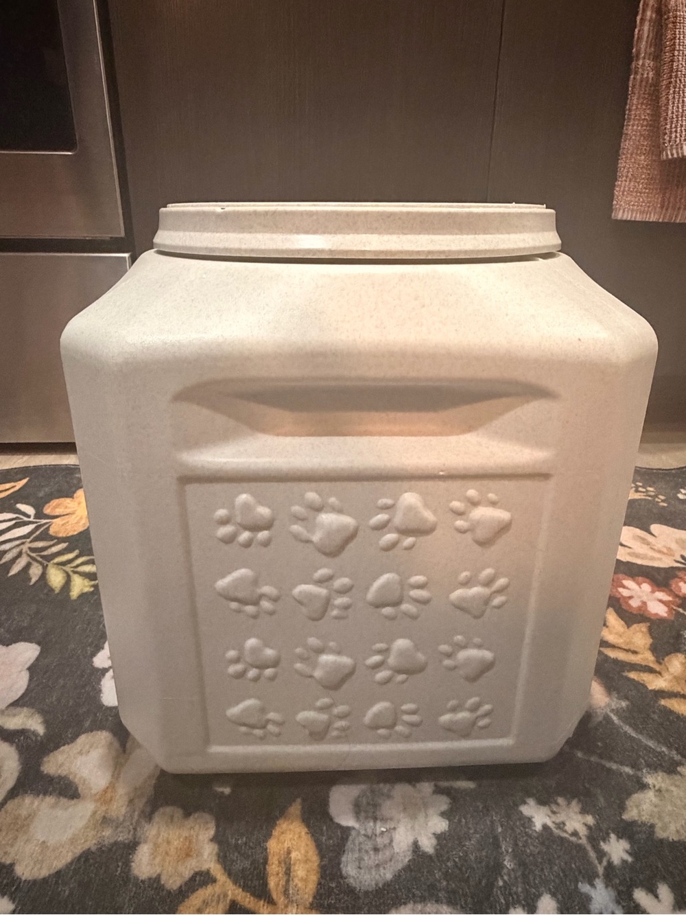 Gamma2 Vittles Vault Pawprint Outback Pet Food Storage Container